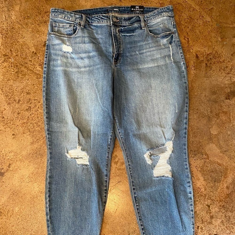 FASHION Nova Tobi Distressed High Rise Mom Jeans